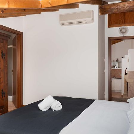 Veronetta Mini Attic Verona Exterior foto