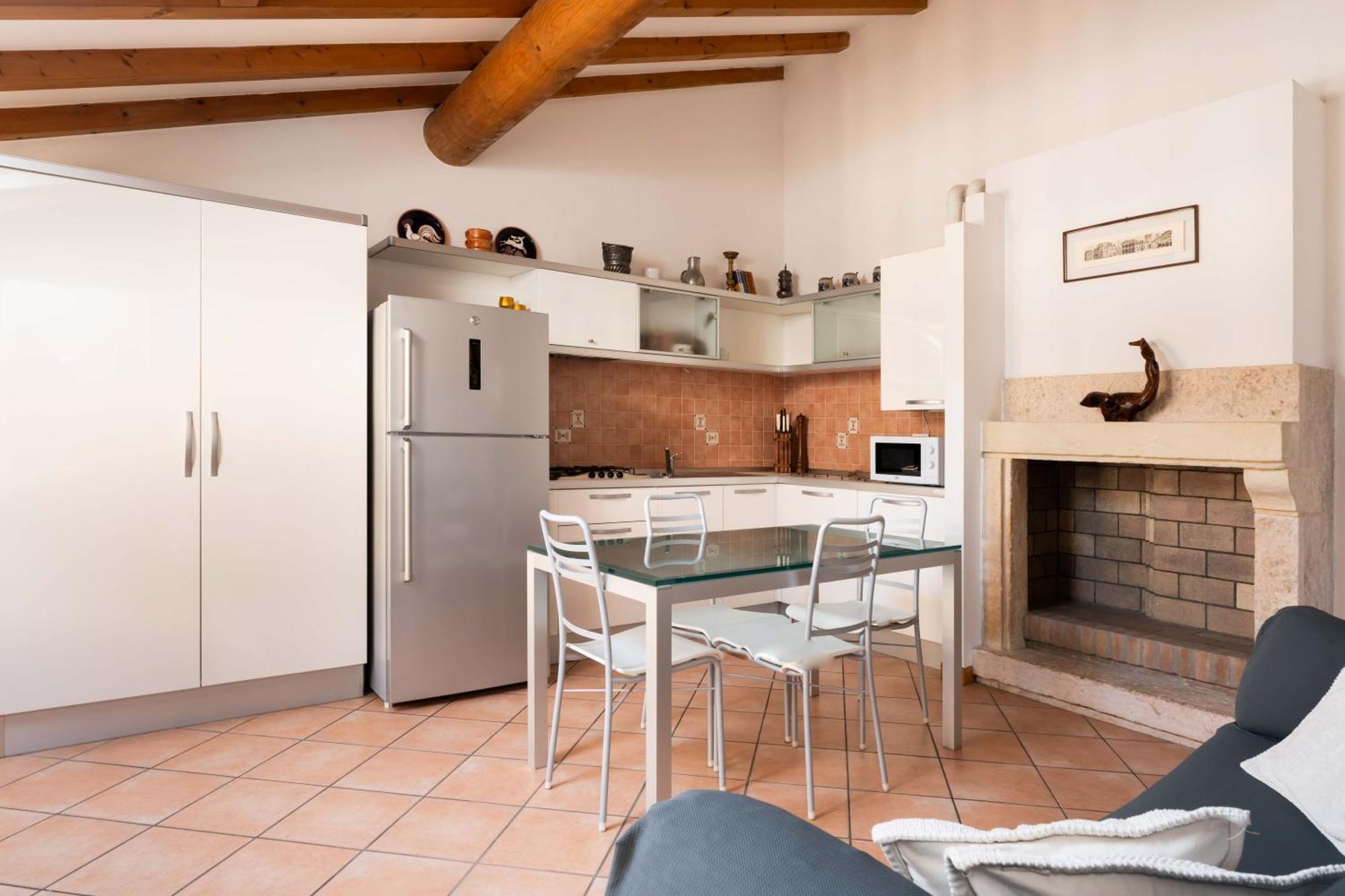 Veronetta Mini Attic Verona Exterior foto